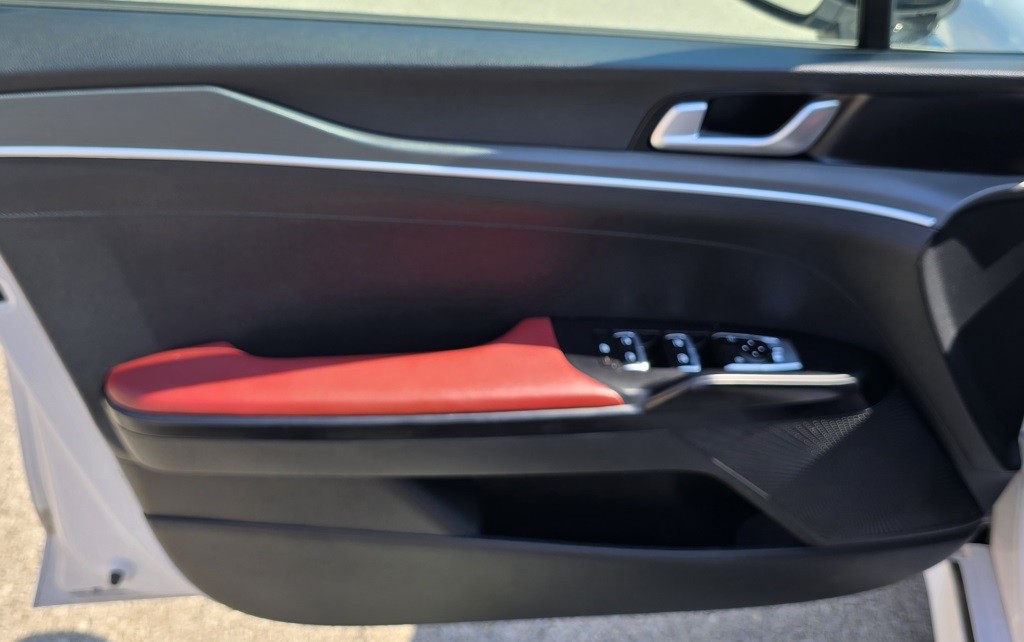 2022 Kia K5 Image 7