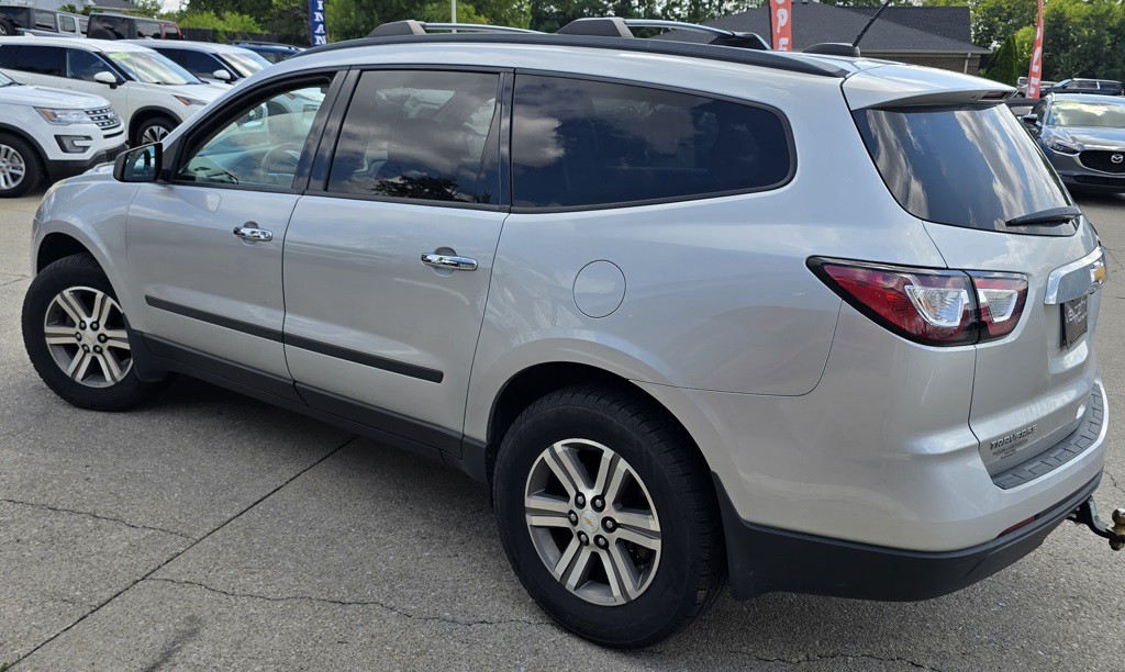 2017 Chevrolet Traverse Image 4
