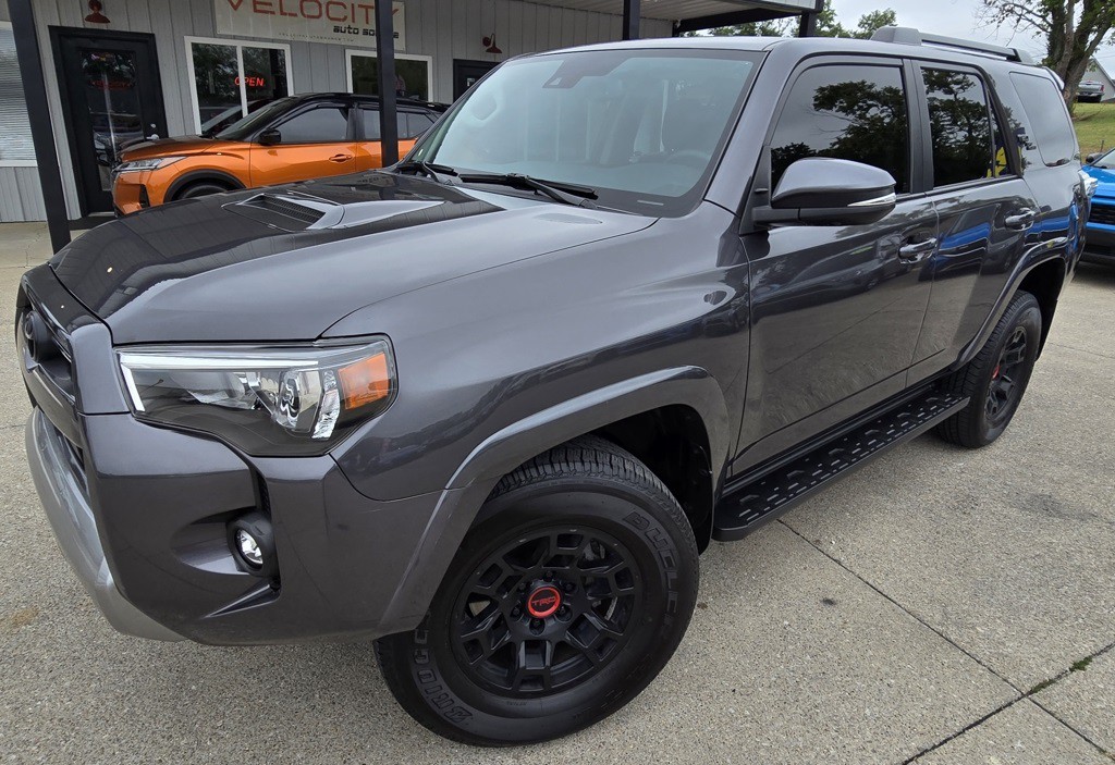 2022 Toyota 4Runner Image 3