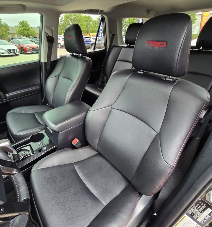 2022 Toyota 4Runner Image 17