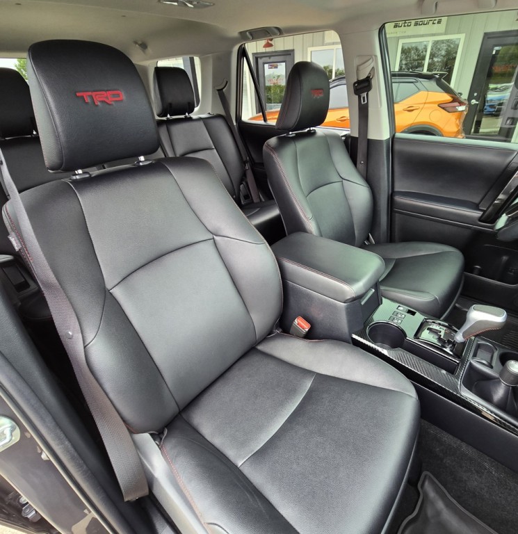 2022 Toyota 4Runner Image 35