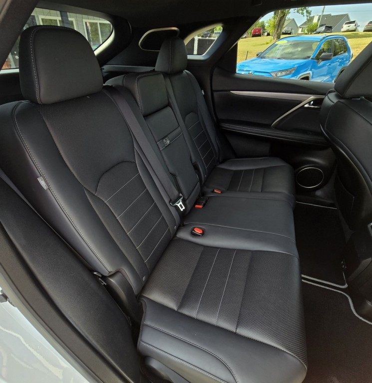 2022 Lexus RX Image 45