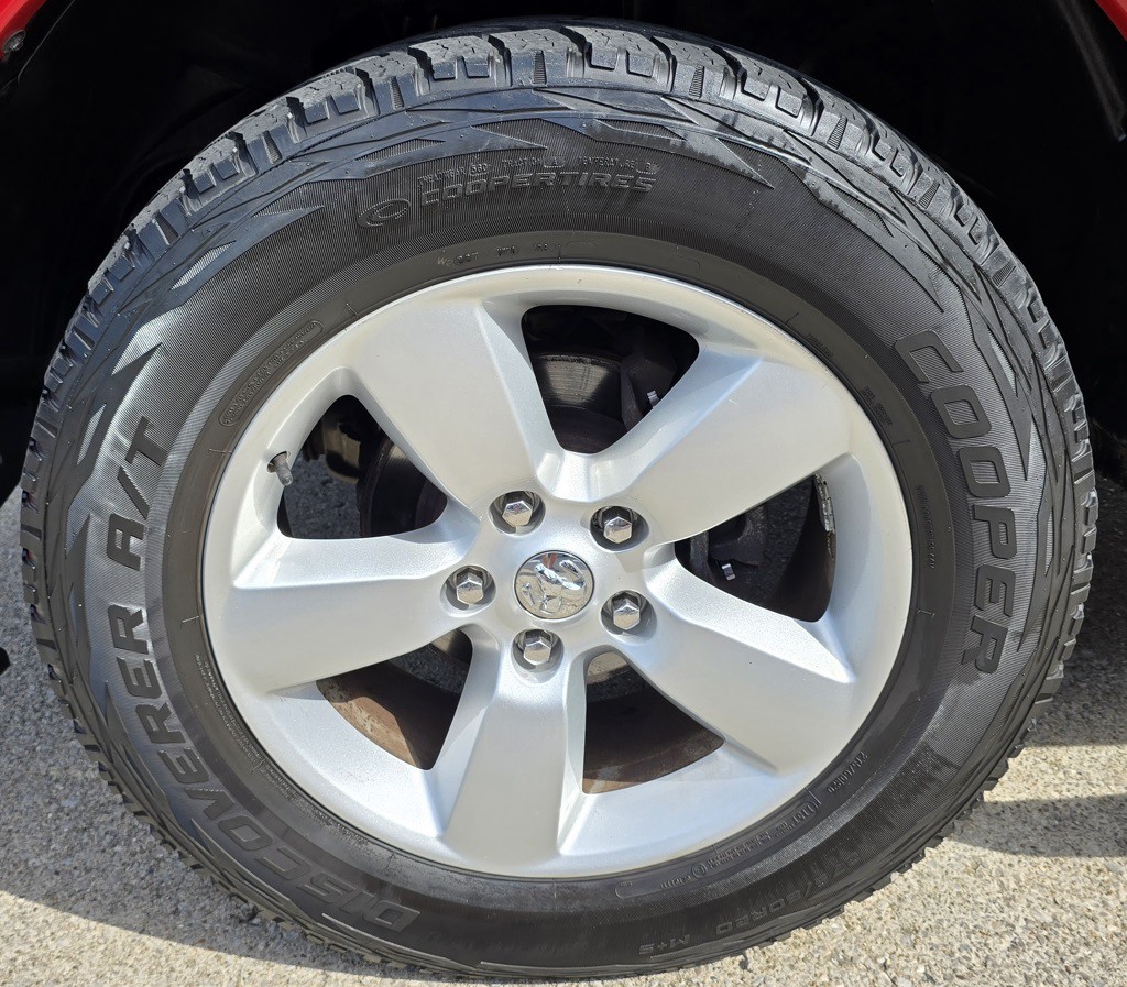 2016 RAM 1500 Image 14