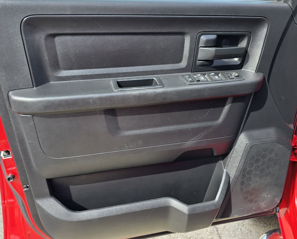2016 RAM 1500 Image 15