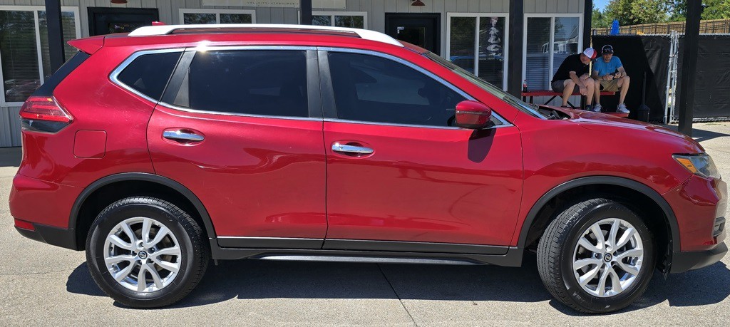 2017 Nissan Rogue Image 4