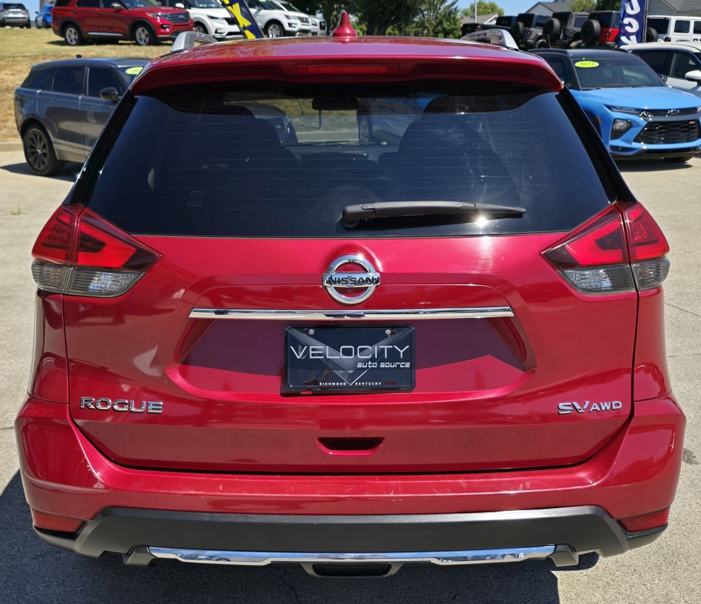 2017 Nissan Rogue Image 8