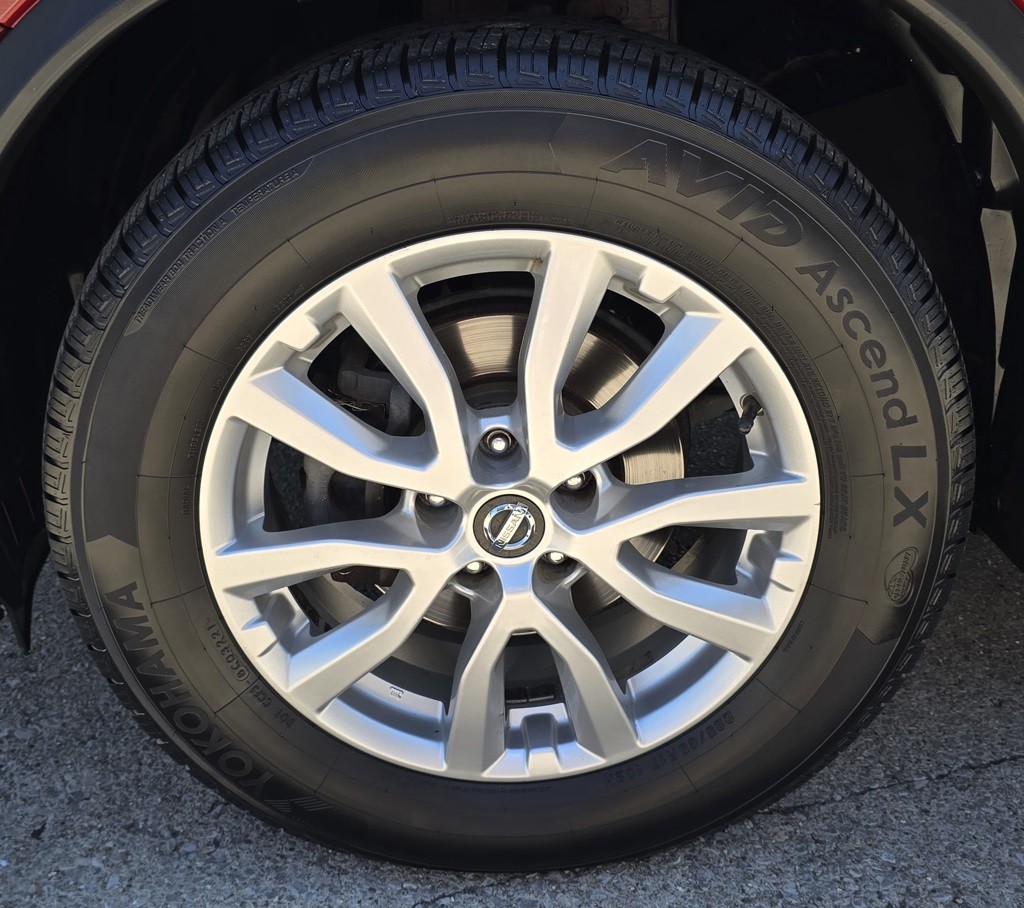 2017 Nissan Rogue Image 14