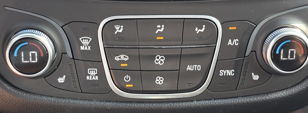 2020 Chevrolet Equinox Image 12