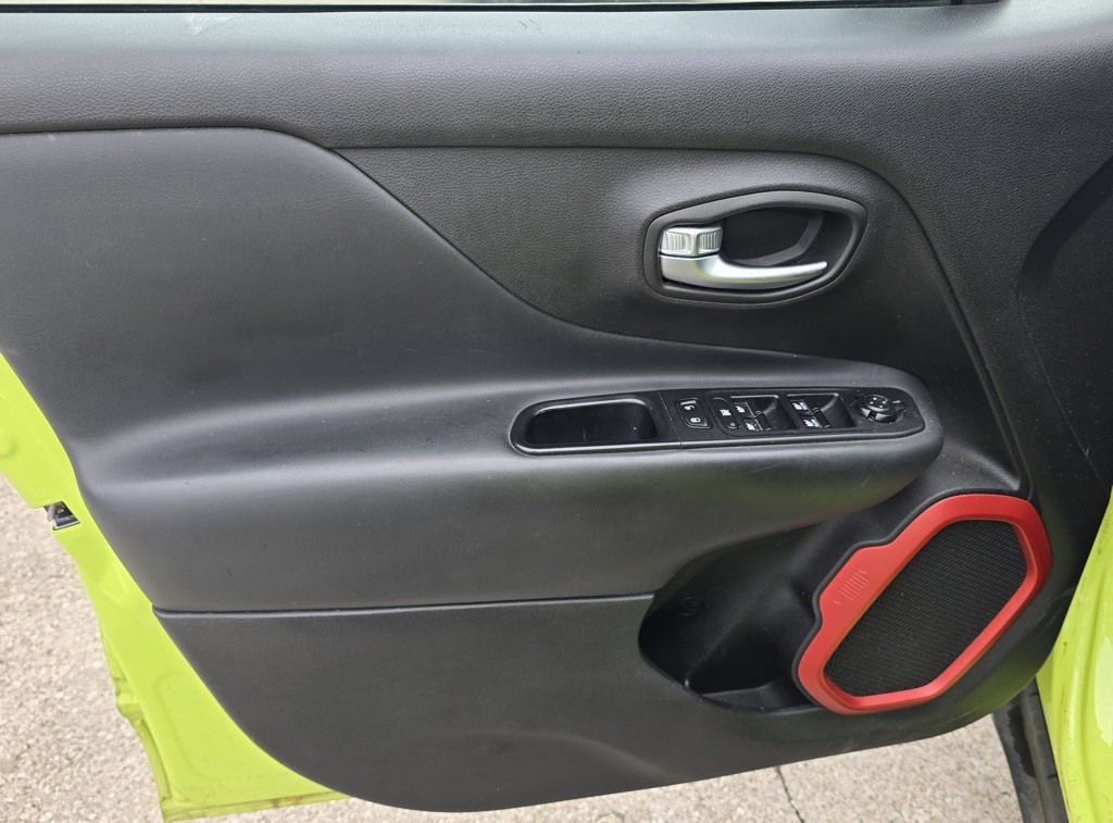 2017 Jeep Renegade Image 7