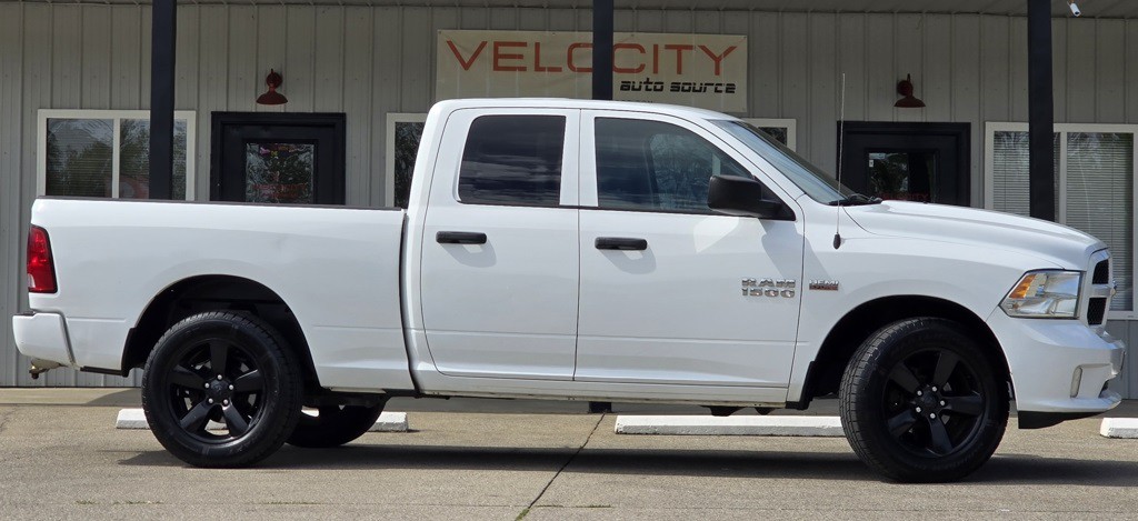 2016 RAM 1500 Image 1