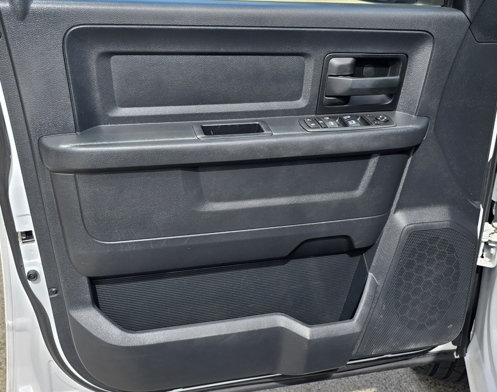 2016 RAM 1500 Image 17