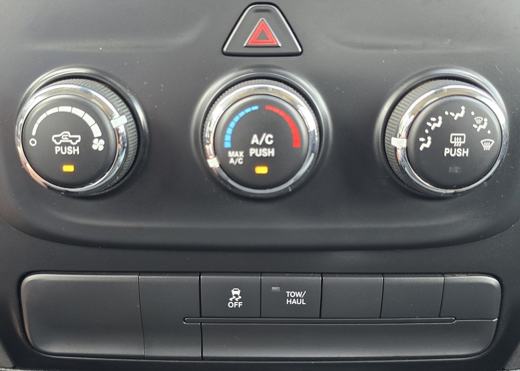 2016 RAM 1500 Image 29