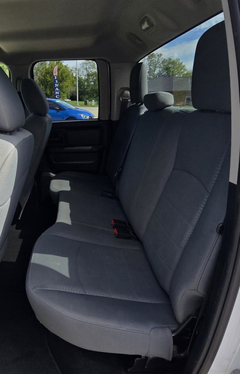 2016 RAM 1500 Image 33
