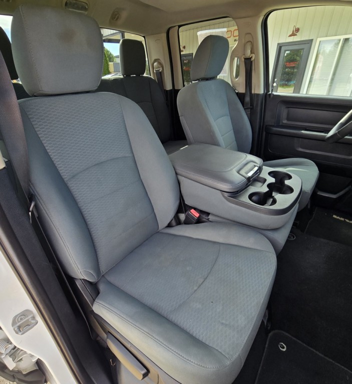 2016 RAM 1500 Image 36