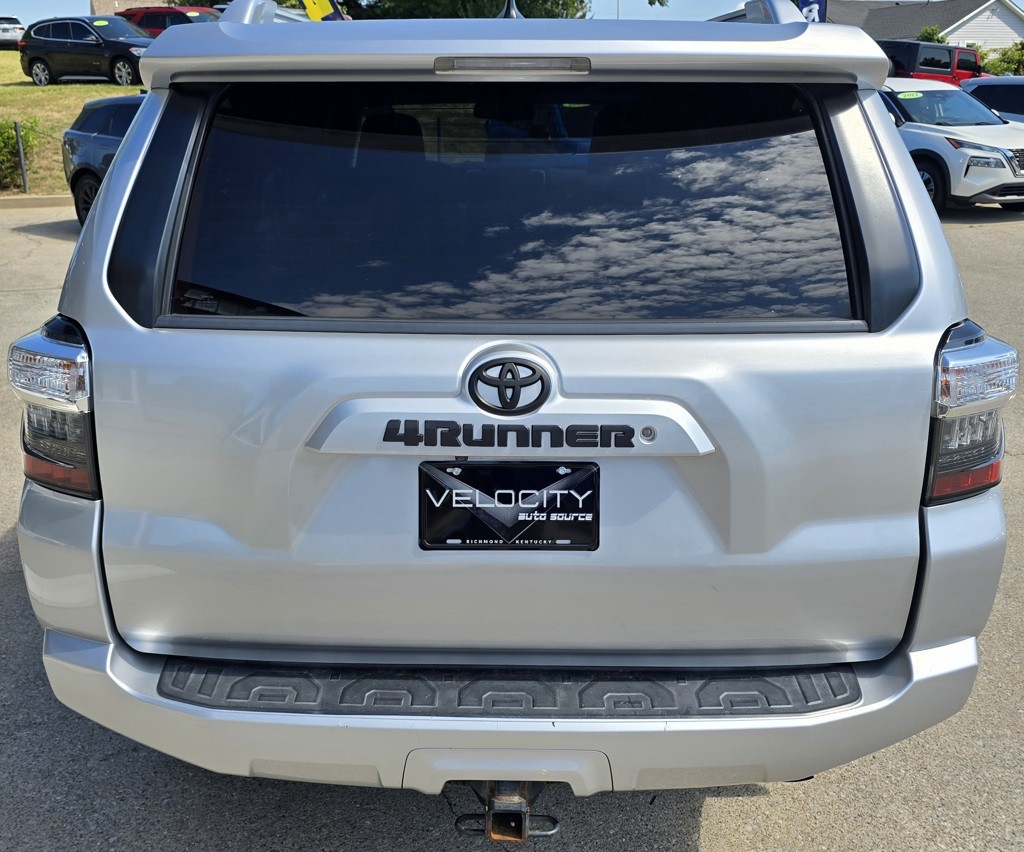 2018 Toyota 4Runner Image 3