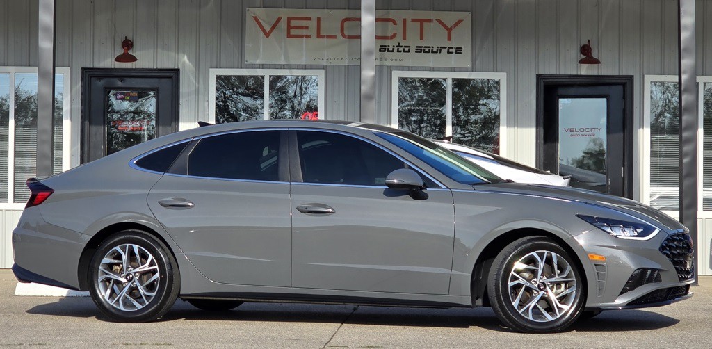 2022 Hyundai Sonata Image 1