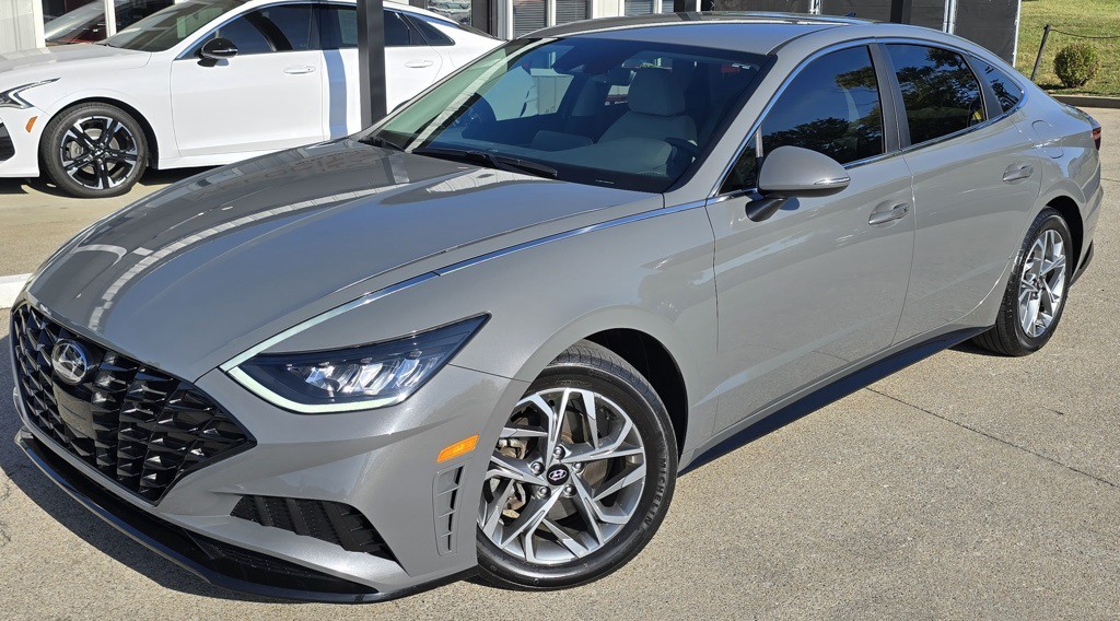 2022 Hyundai Sonata Image 3