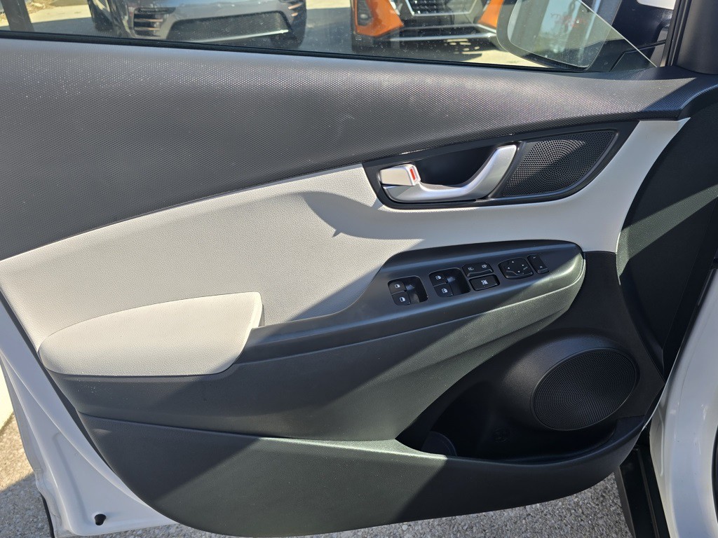 2022 Hyundai Kona Image 8