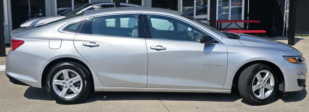 2019 Chevrolet Malibu Image 4