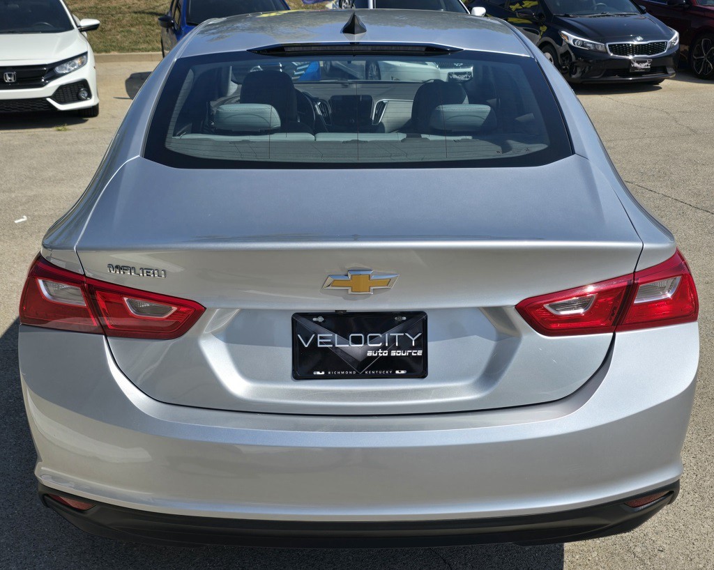 2019 Chevrolet Malibu Image 8