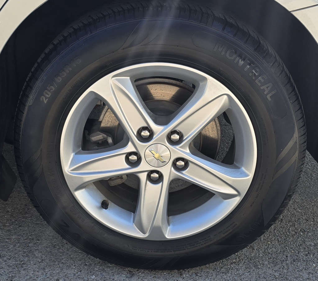 2019 Chevrolet Malibu Image 13