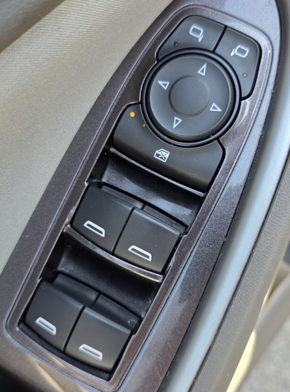 2019 Chevrolet Malibu Image 16