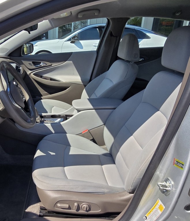 2019 Chevrolet Malibu Image 17