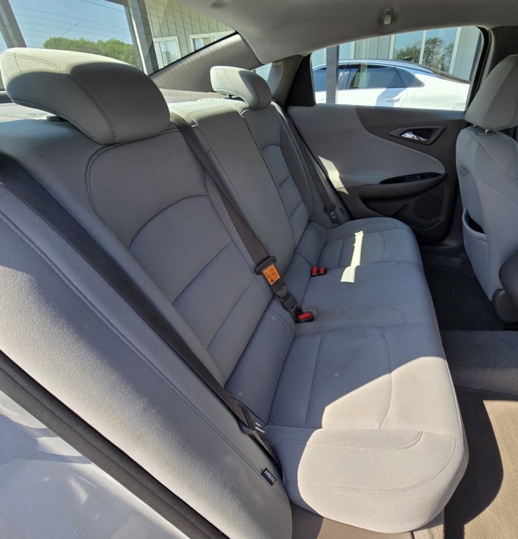2019 Chevrolet Malibu Image 35
