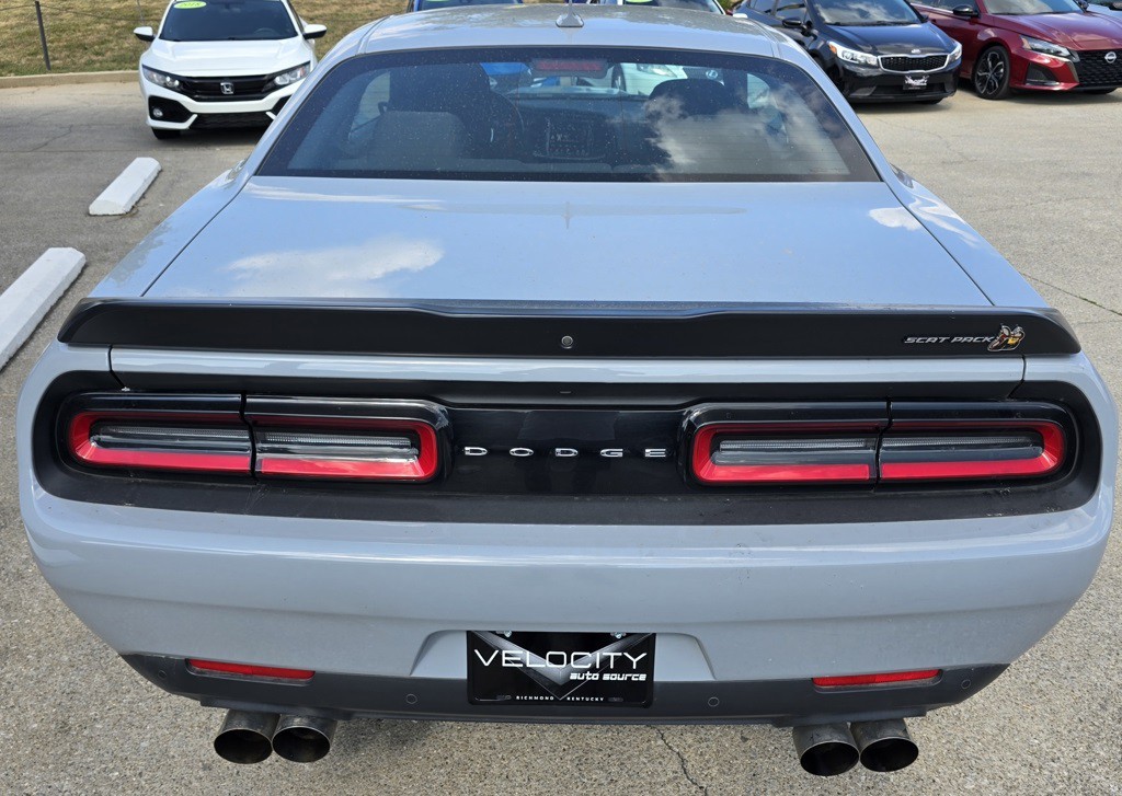 2021 Dodge Challenger Image 3