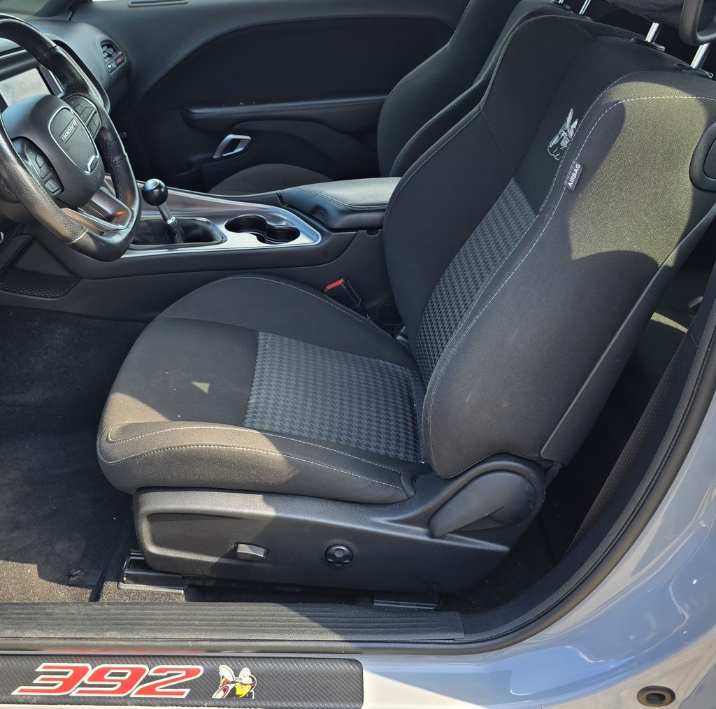 2021 Dodge Challenger Image 9