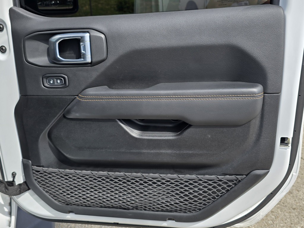 2021 Jeep Gladiator Image 36