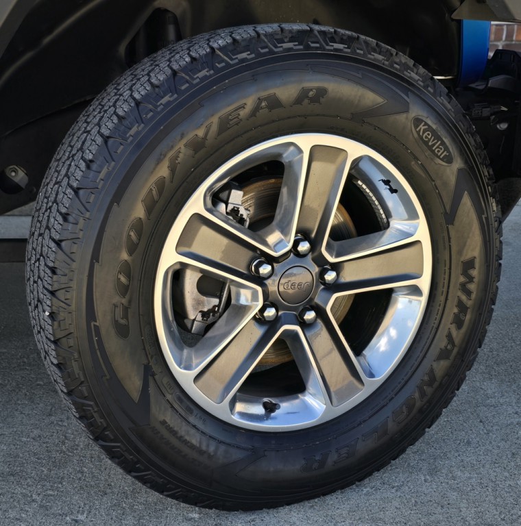 2021 Jeep Wrangler Image 10