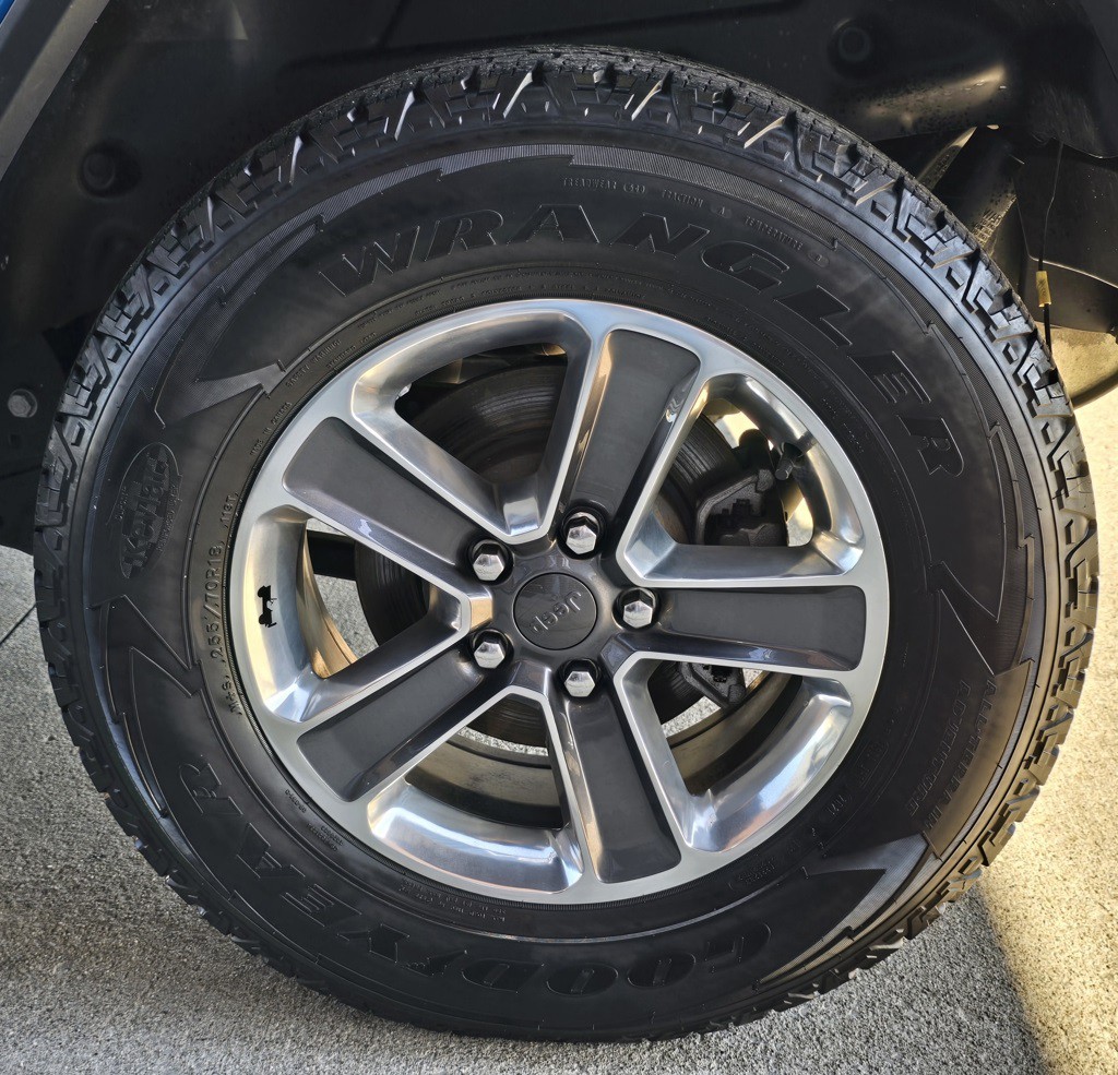 2021 Jeep Wrangler Image 12