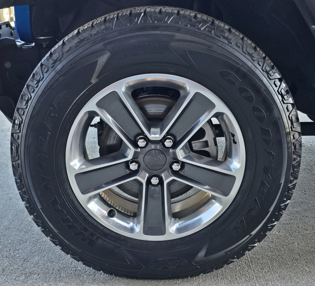 2021 Jeep Wrangler Image 13