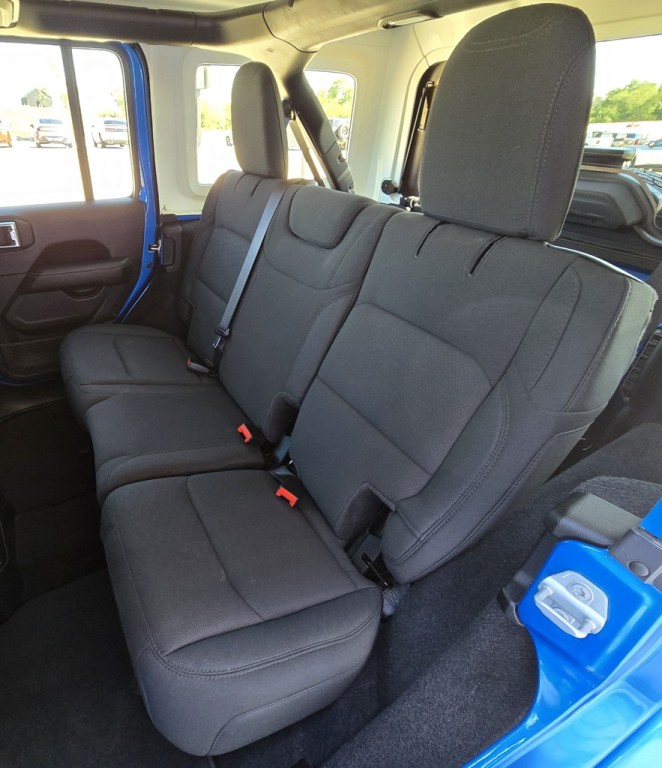 2021 Jeep Wrangler Image 33