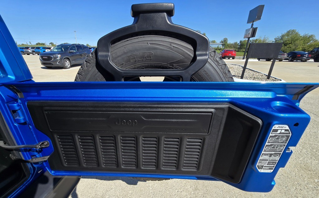 2021 Jeep Wrangler Image 42