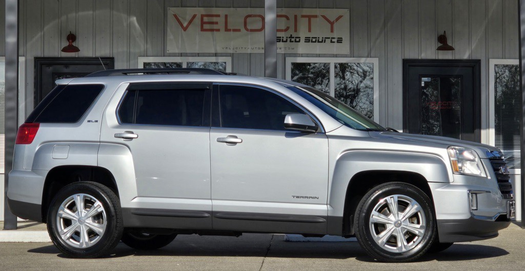 2017 GMC Terrain Image 1