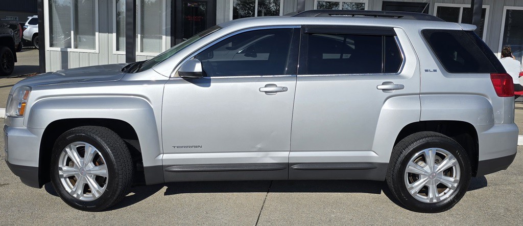 2017 GMC Terrain Image 4