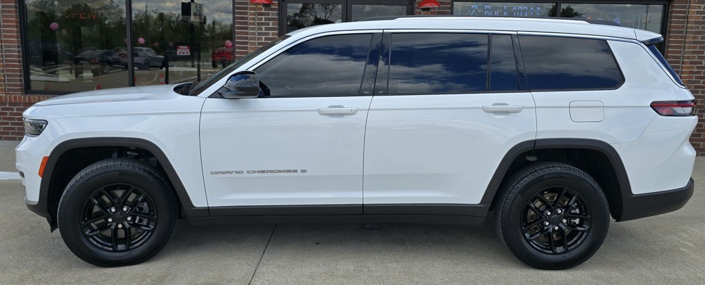 2023 Jeep Grand Cherokee Image 5