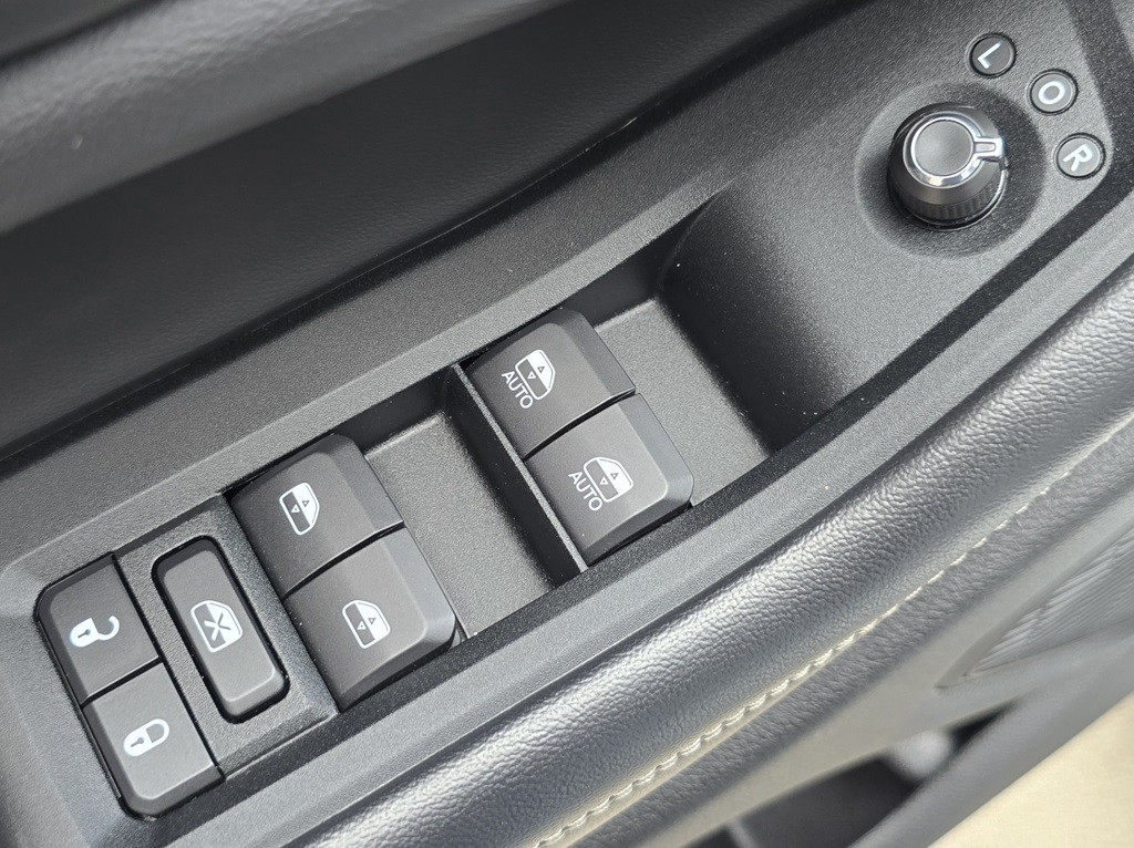 2023 Jeep Grand Cherokee Image 16