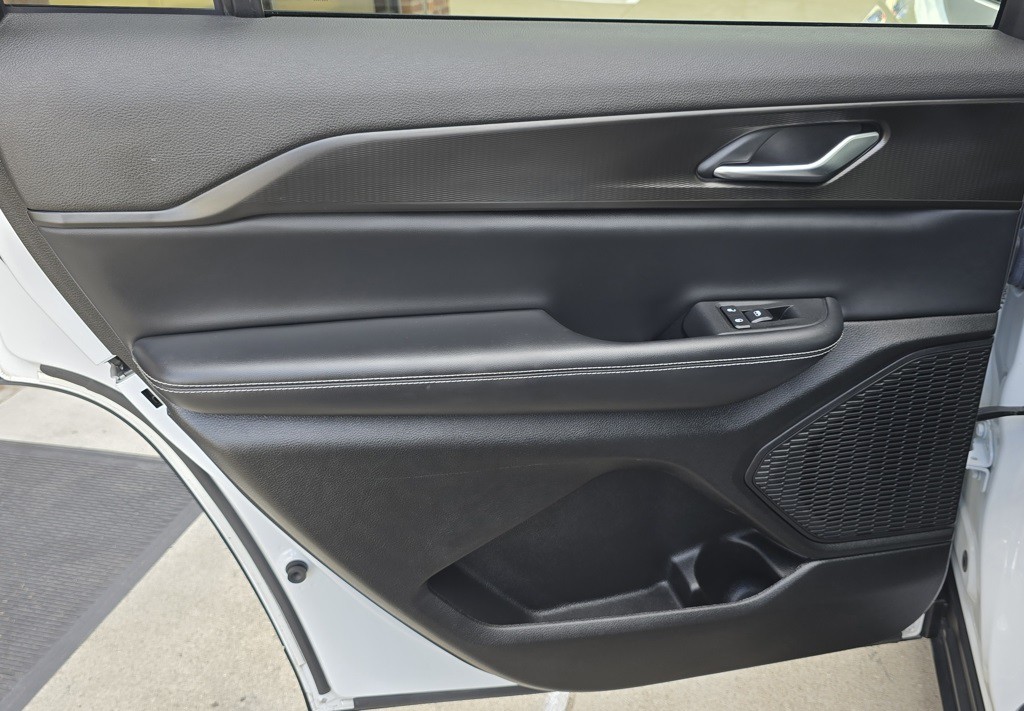 2023 Jeep Grand Cherokee Image 29