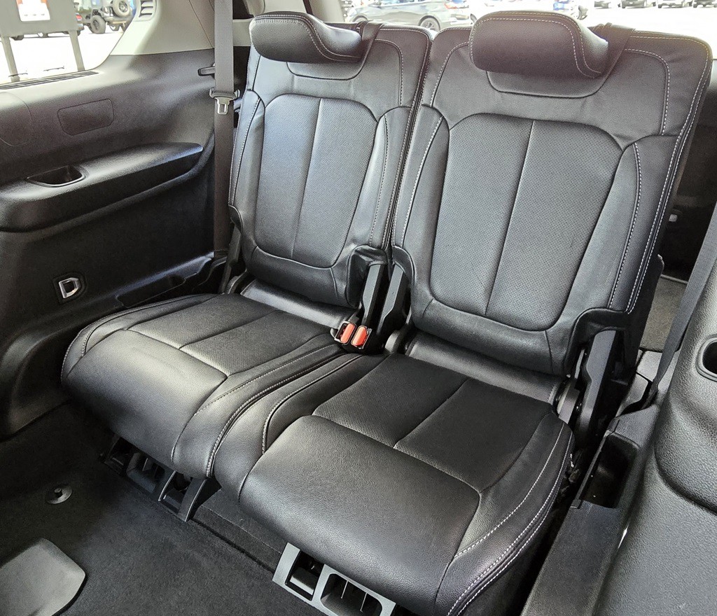 2023 Jeep Grand Cherokee Image 35