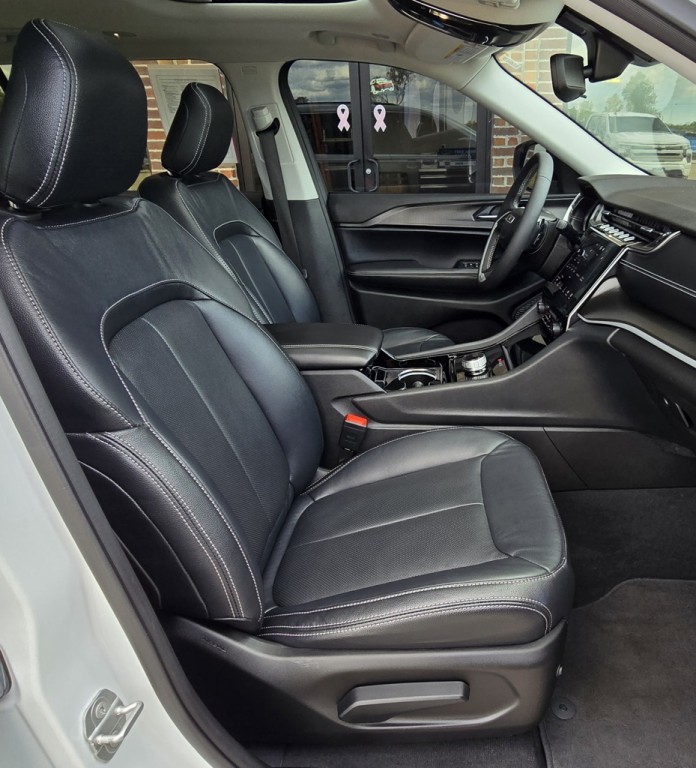 2023 Jeep Grand Cherokee Image 38