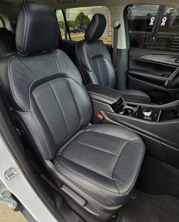 2023 Jeep Grand Cherokee Image 39