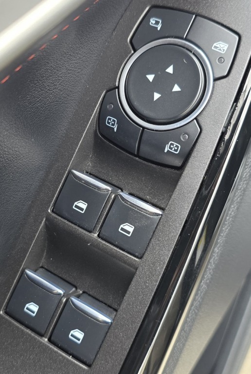 2023 Ford Explorer Image 18