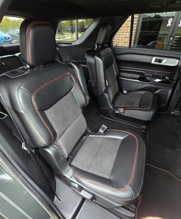 2023 Ford Explorer Image 42