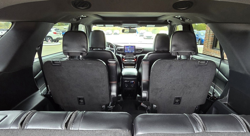 2023 Ford Explorer Image 44