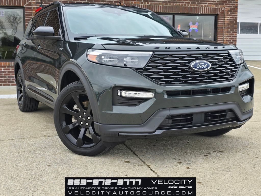 2023 Ford Explorer Image 1