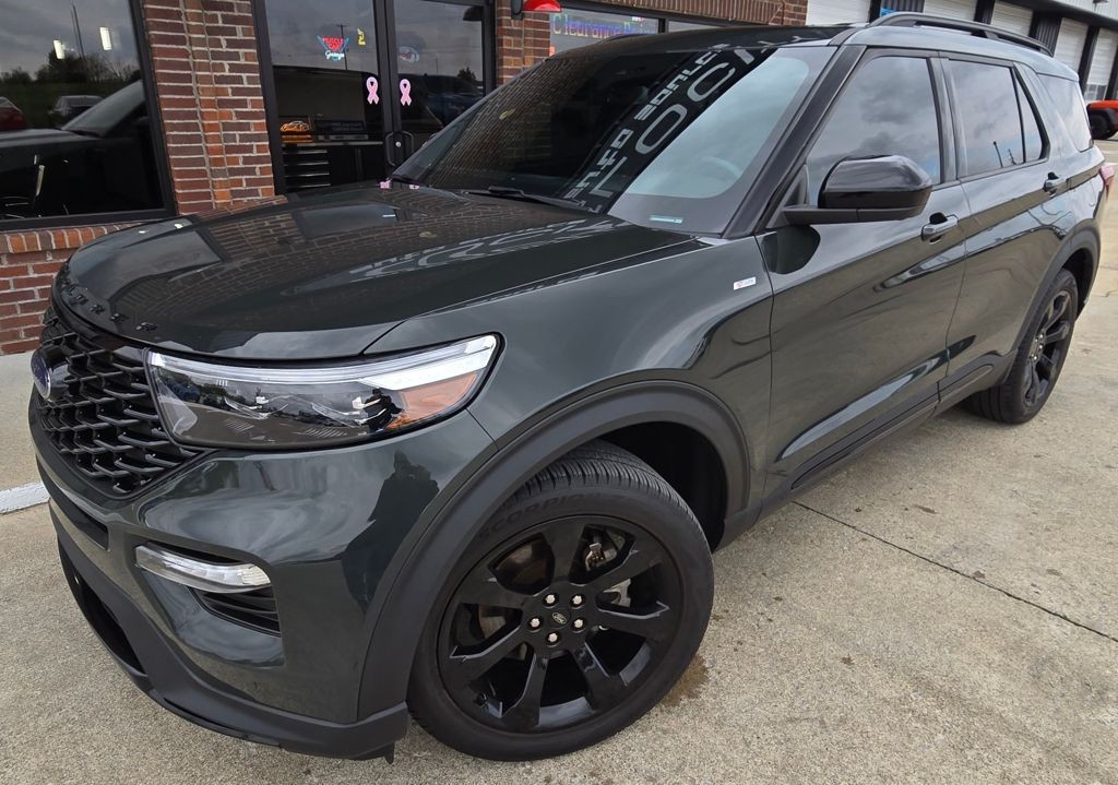 2023 Ford Explorer Image 3