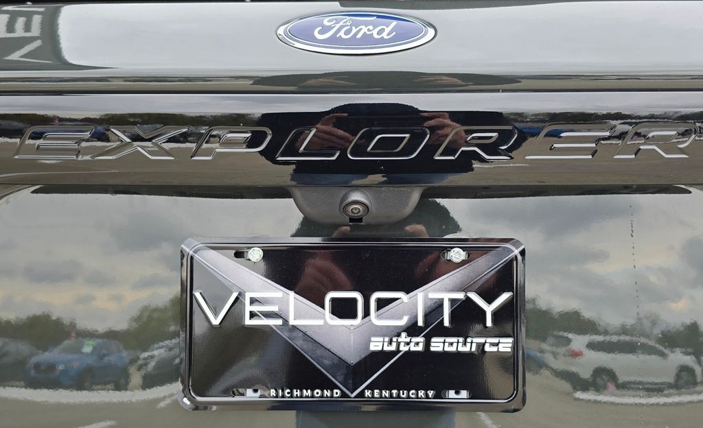 2023 Ford Explorer Image 9